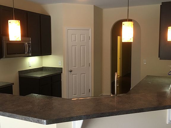 2nd image of 4571 Kirby Ave