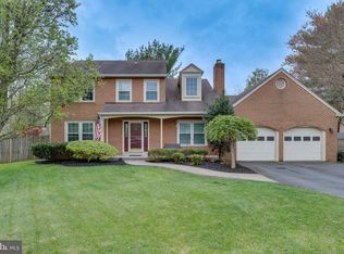 21762 Rolling Woods Pl, Sterling, VA 20164