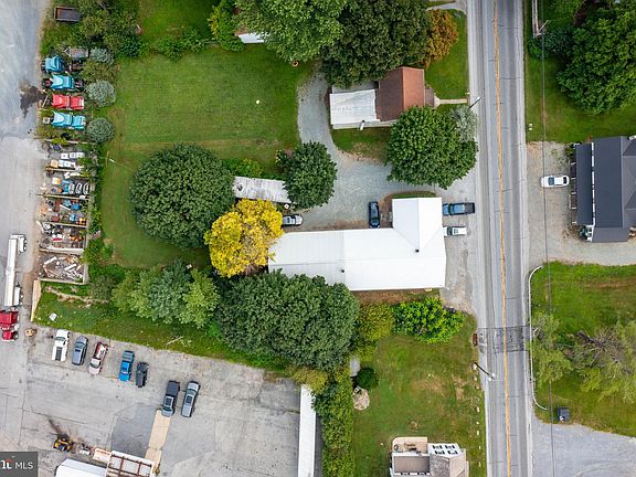 5th image of 1751 Kirkwood Pike