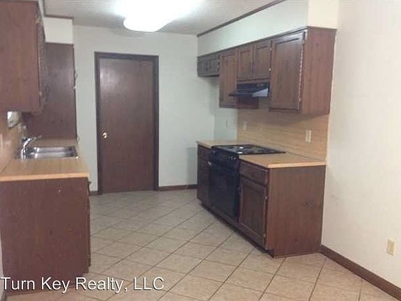 2nd image of 5040 Briarwood Cir