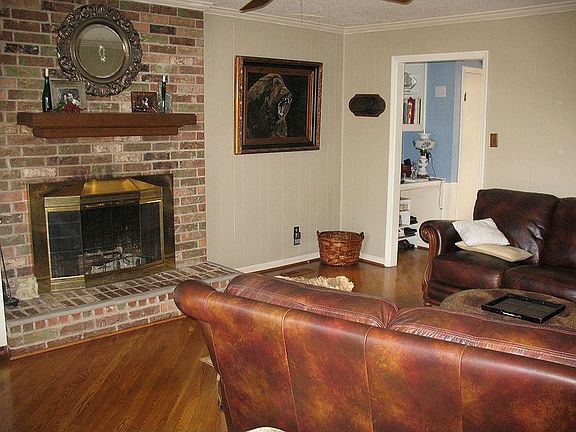 Living Room 03