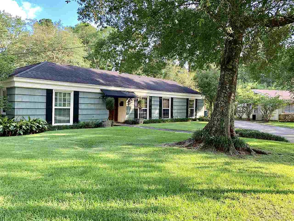 1st image of 5815 Honeysuckle Dr