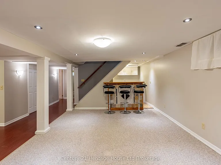 93 James Ave — Photo 30