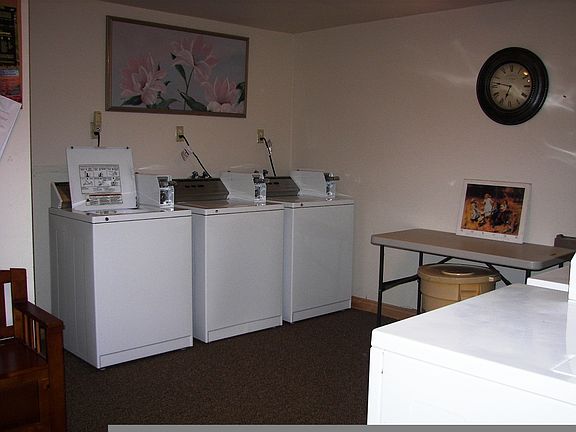 Laundry Room @ Village Green Apts