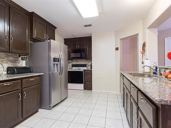 5th image of 6609 N 25th St