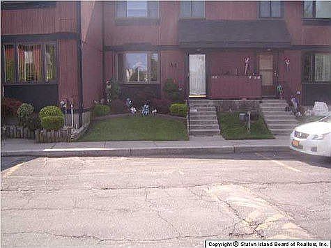 2nd image of 88 Arrowood Ct