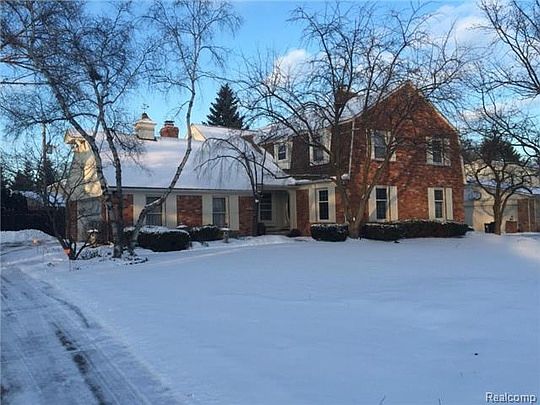 1st image of 6027 Cherry Crest Dr