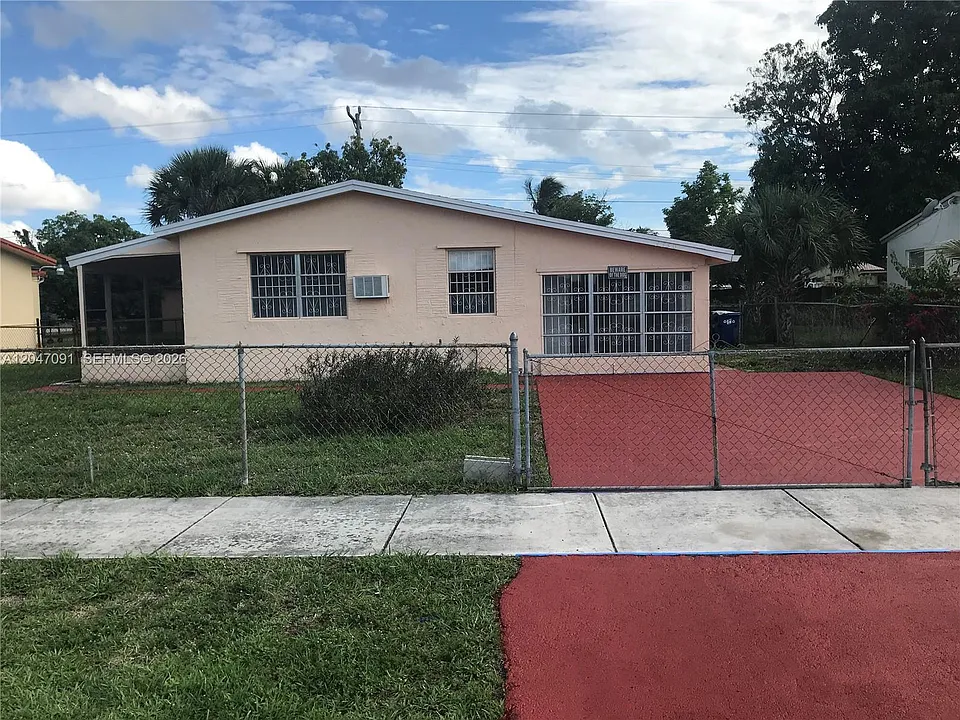 3330 NW 8th Ct