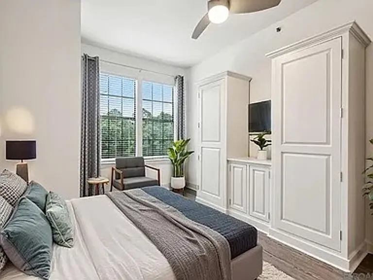 333 E Boyd Dr #16 — Photo 14