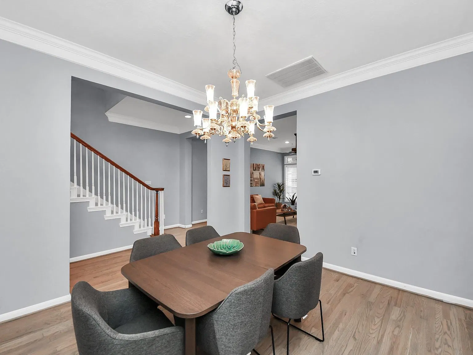 4 bed, 3.5 bath, 3106 sqft, $6,000 — Photo 4