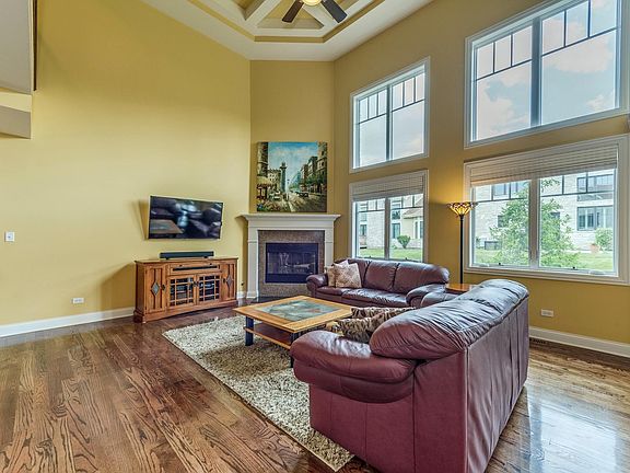 5th image of 9363 W Arrowhead Cir