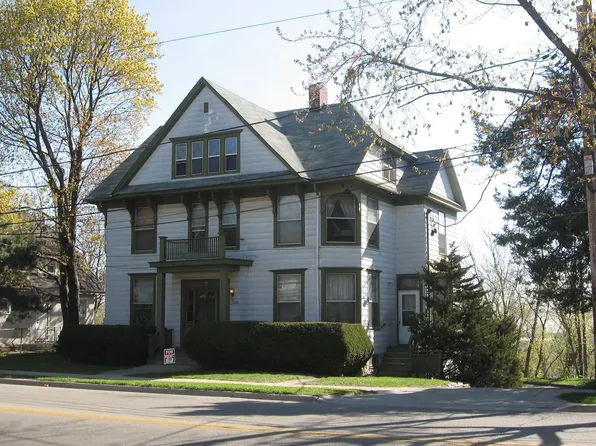 443 N Sheridan Rd APT 9, Waukegan, IL 60085