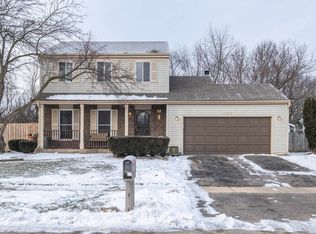 1156 S Appletree Ln, Bartlett, IL 60103