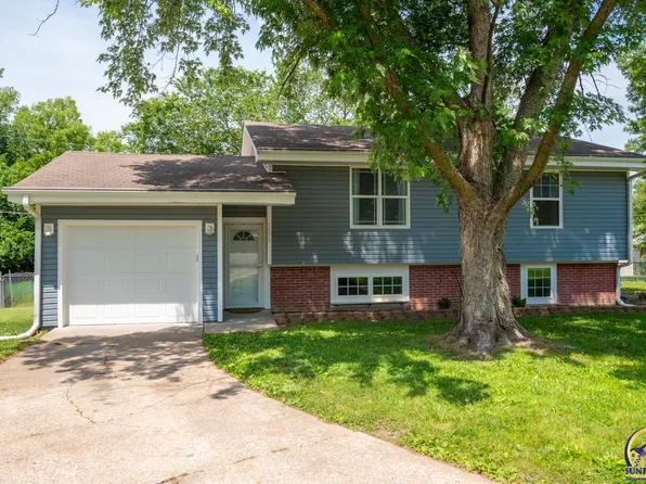 3833 SE Bryant St, Topeka, KS 66609