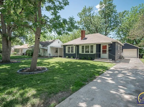 1925 SW Stone Ave, Topeka, KS 66604