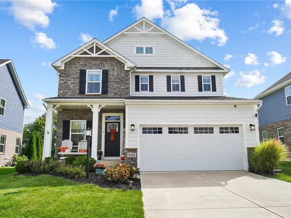 9586 Crooked Creek Dr, Centerville, OH 45458