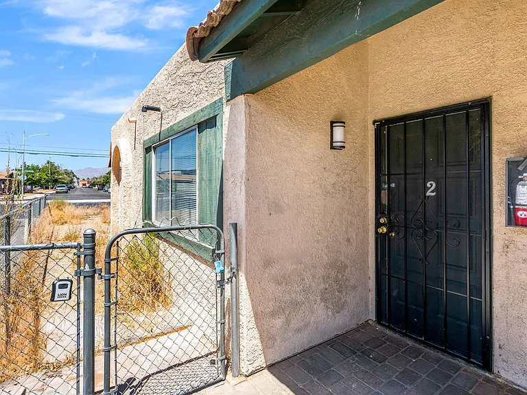 5309 W Cheyenne Ave — Photo 3