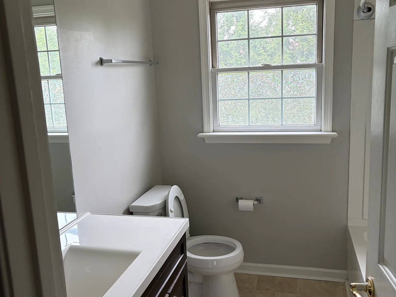 2 bed, 1.5 bath, 1120 sqft, $1,700 — Photo 3