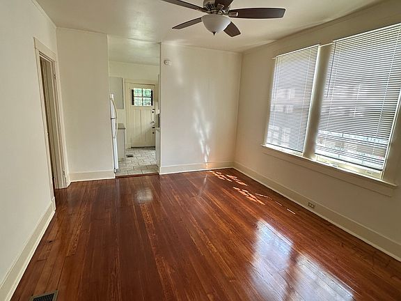 3rd image of 2506 Audubon St