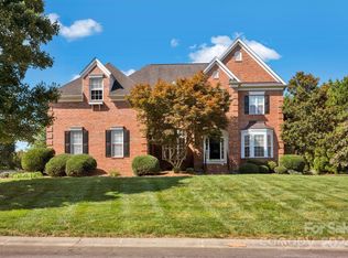 115 Castlestone Ln, Matthews, NC 28104