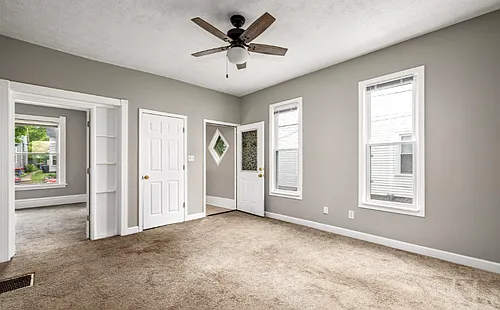 217 Gold Ave NW #1 Photo 1