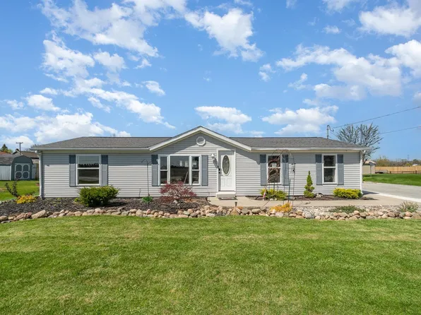 111 E Hampton Rd, Essexville, MI 48732