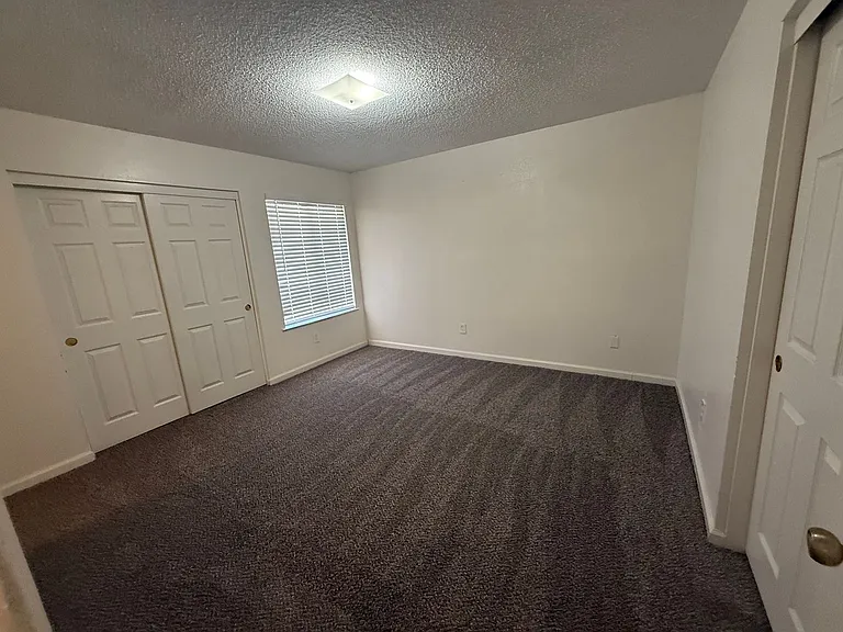 20318 Thunderbird Rd — Photo 36