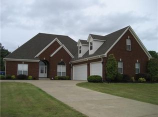 926 Slocum Point Dr, Hernando, MS 38632