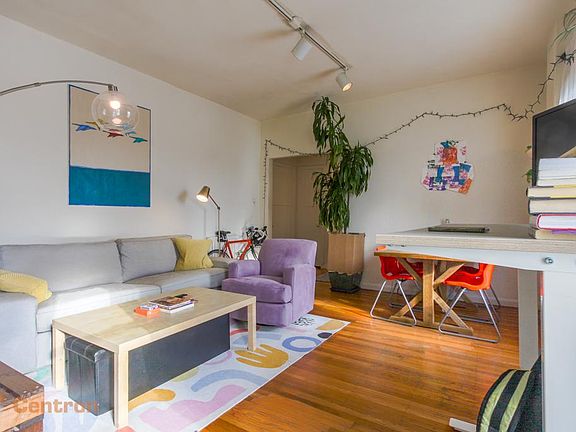 3rd image of 2135 Sacramento St #56