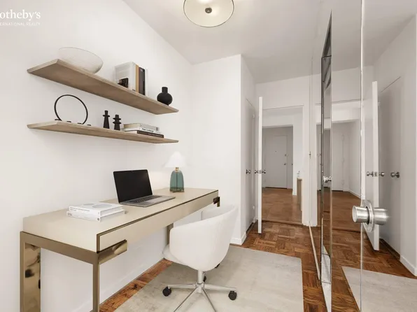 200 East 66th Street image 4 of 12