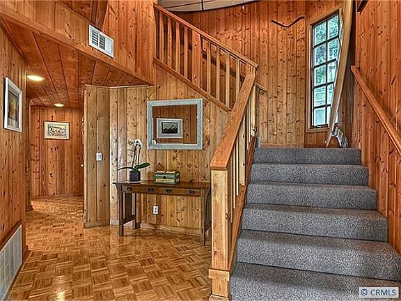 Gorgeous Warm Entry and Staircase