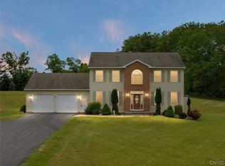 215 Wentworth Dr, Oneida, NY 13421