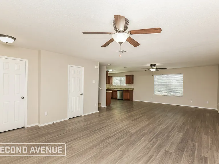 6237 Hereford Dr — Photo 5