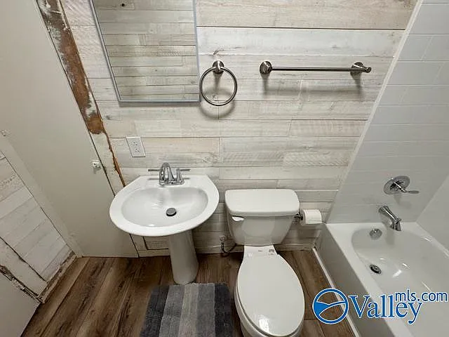 1410 Wells Ave SE — Photo 16