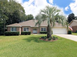 1642 Parkside Cir, Niceville, FL 32578