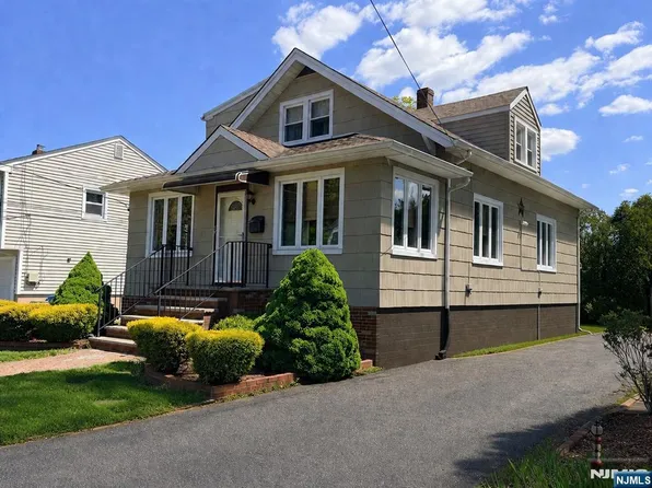 70 Franklin St, Little Ferry, NJ 07643