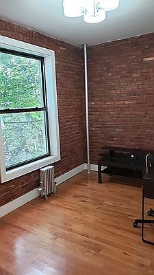 4th image of 699 Willoughby Ave APT 3D
