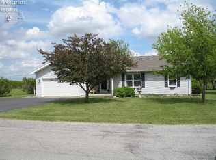 1305 Burkholder Rd, Clyde, OH 43410