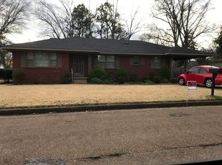 711 Elm St, Marks, MS 38646