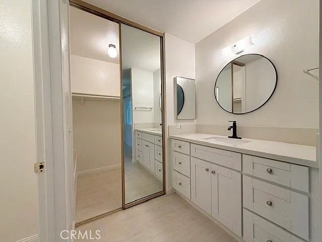 775 Hampshire Ln — Photo 10