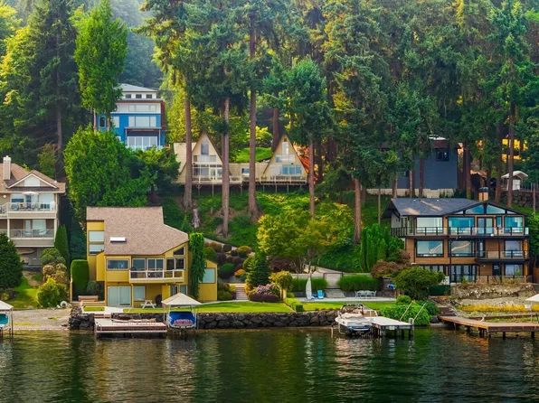 1602 W Lake Sammamish Parkway SE, Bellevue, WA 98008
