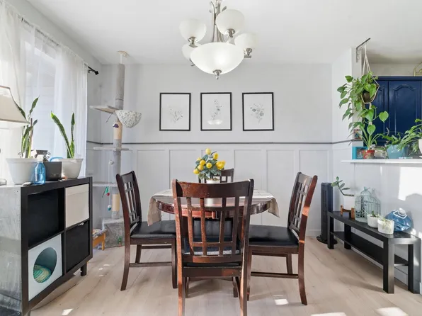 2505 42nd St NW #62, Edmonton, AB T6L 7G8