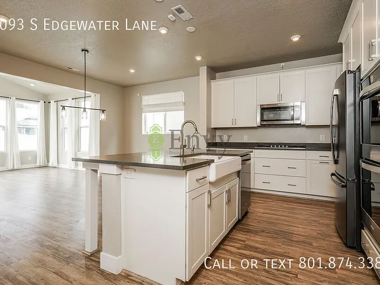 3093 S Edgewater Ln — Photo 7