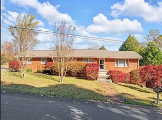 126 Milligan View Rd #2, Johnson City, TN 37601