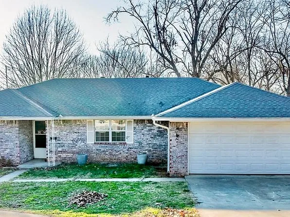 510 S Clayton Ave, Wynnewood, OK 73098