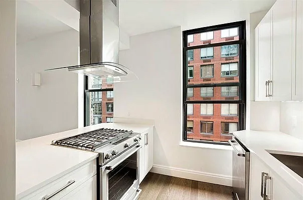 Rented by REAL New York | media 34