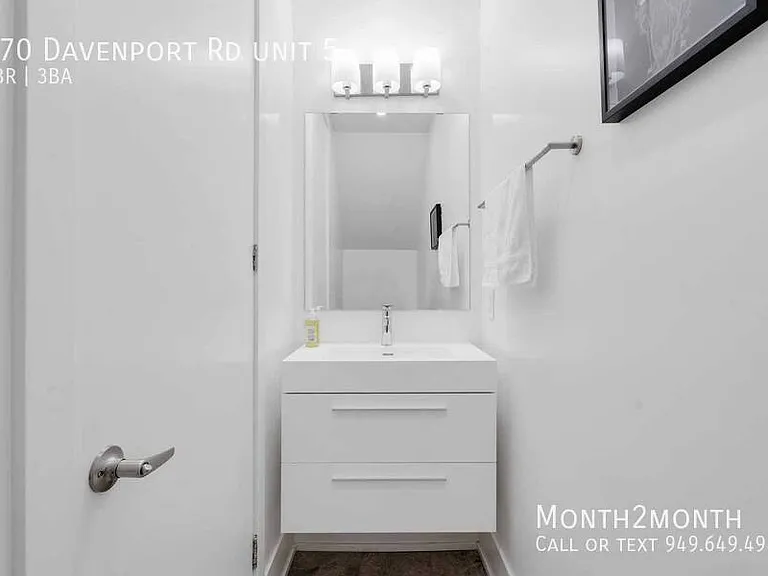 270 Davenport Rd #5 — Photo 28