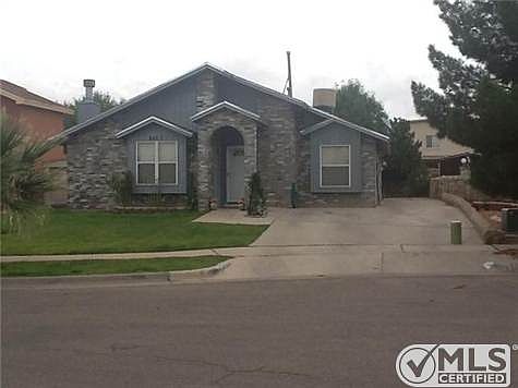 4th image of 3072 Royal Crest St