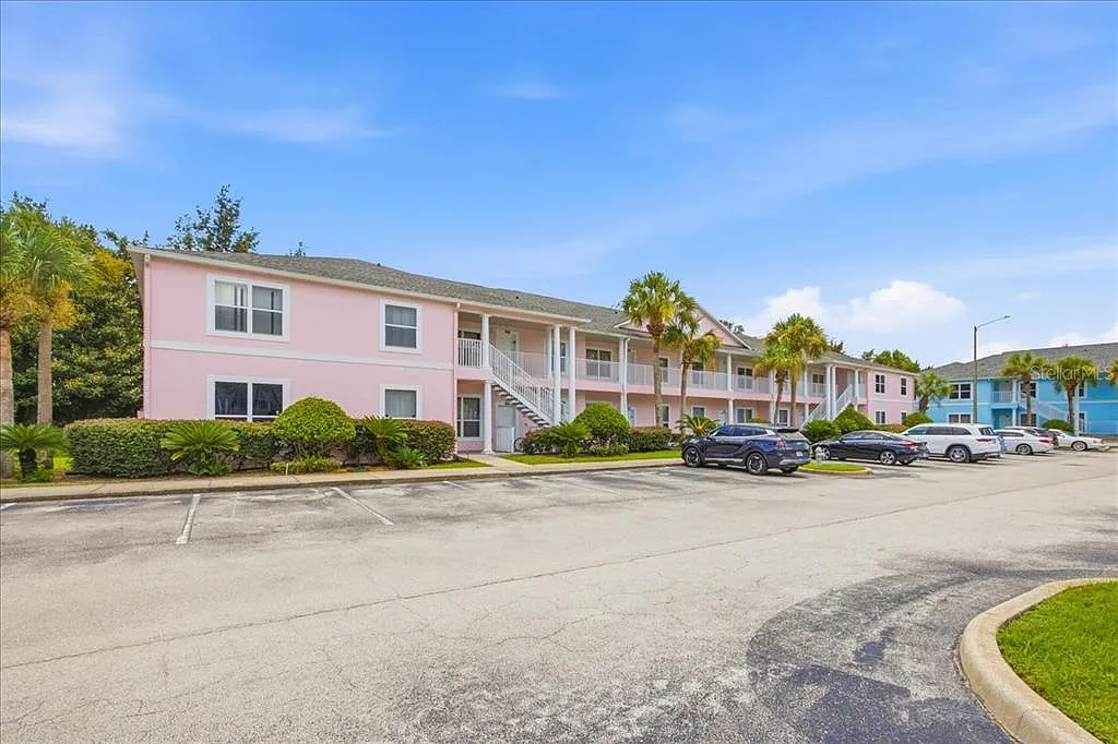 3 bed, 2.0 bath, 1484 sqft, $1,800 — Photo 2