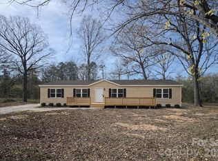 718 Hines Rd, Mooresboro, NC 28114